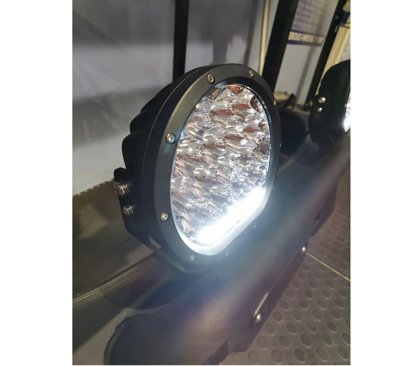 D.A.G 7” SPOTLIGHTS INCORPORATED DAYTIME RUNNING LIGHT