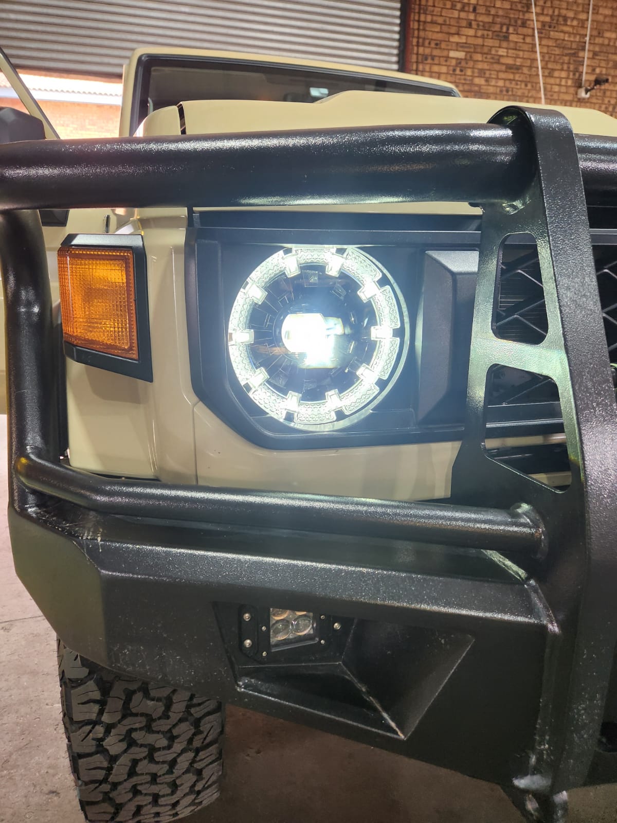 D.A.G AUSSIE STYLE LED HEADLIGHTS LC79 2024+ MODEL